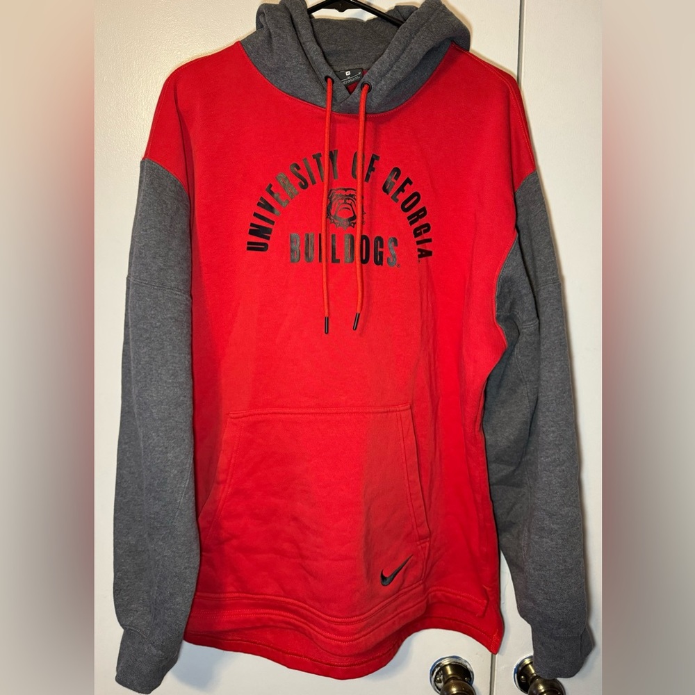 Nike University of Georgia Hoodie - Large